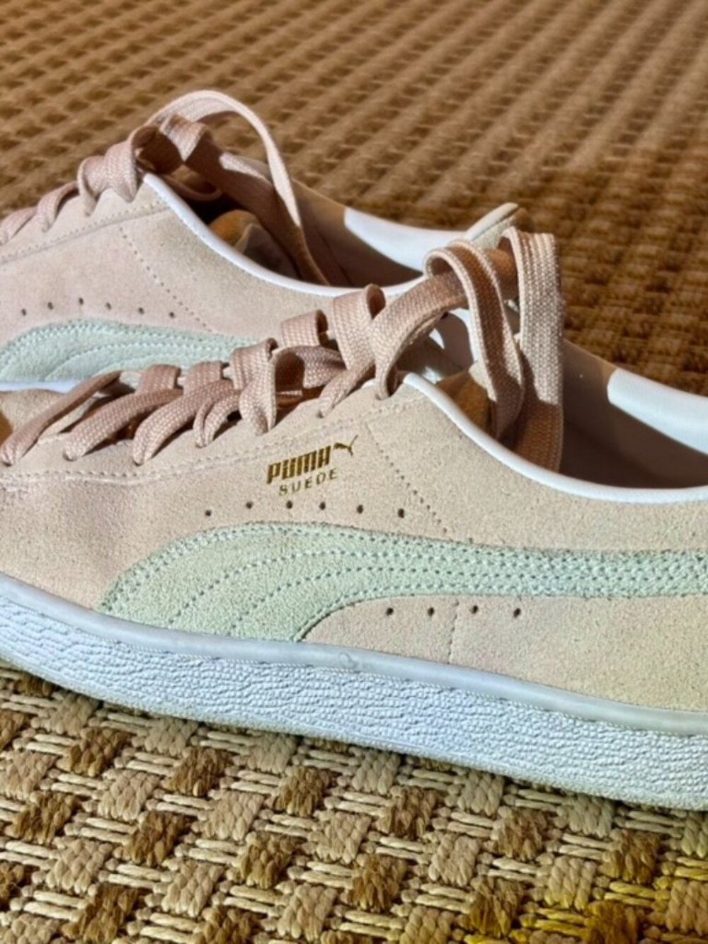 Women's Puma Suede Classic XXI (Peachskin/Puma White) size 8 - Picture 2 of 8